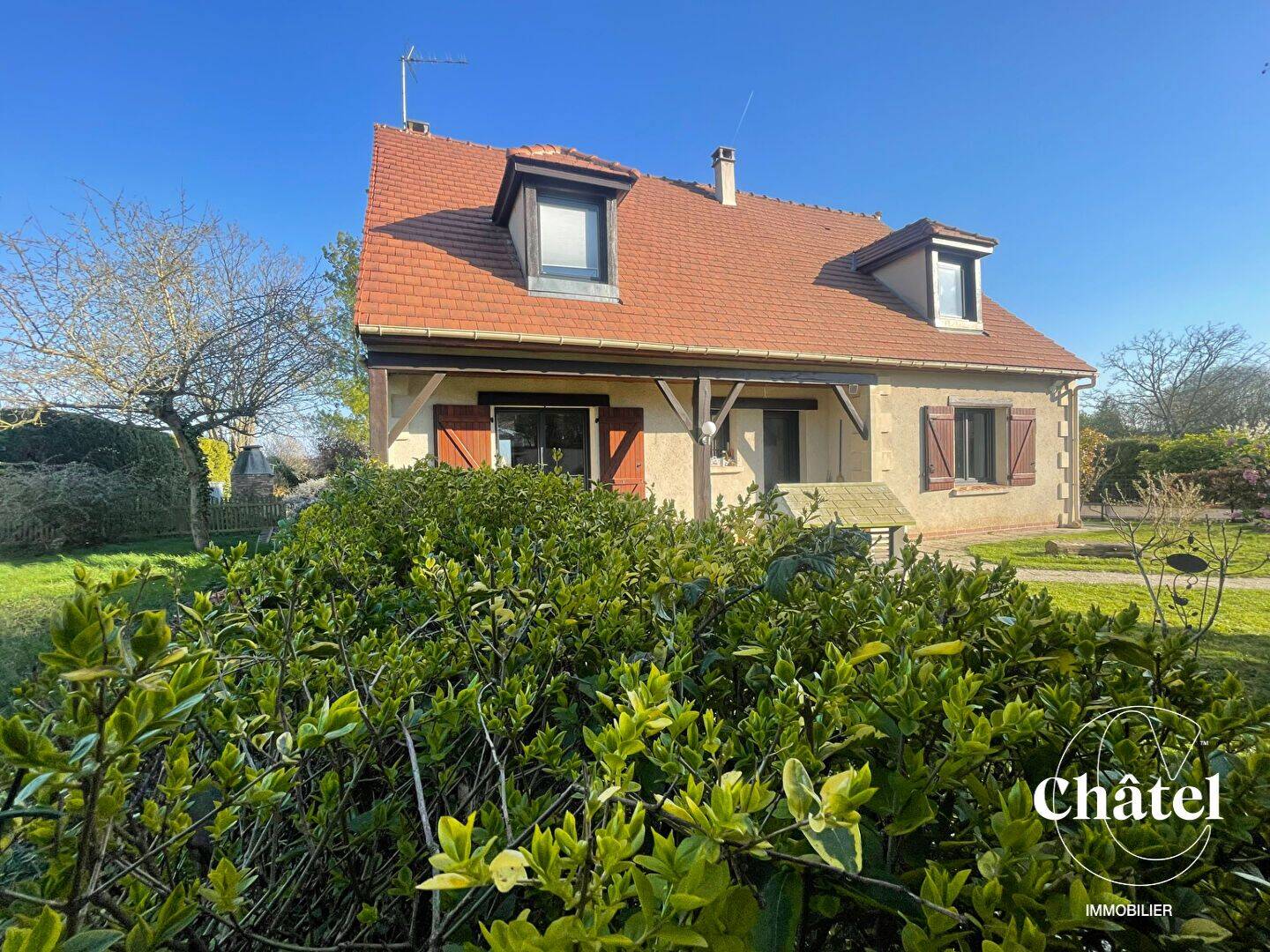 Maison 6 pièces 160 m² · à Crépy-en-Valois · 160 m² · 345 000 €