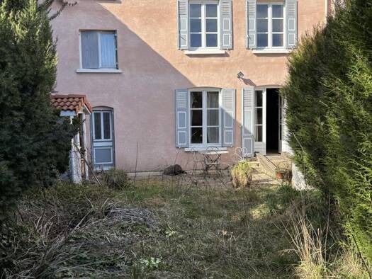 Maison à vendre 145 000 € 3 pièces 2 chambres 100 m² 281 m² de terrain Bas-en-Basset 43210