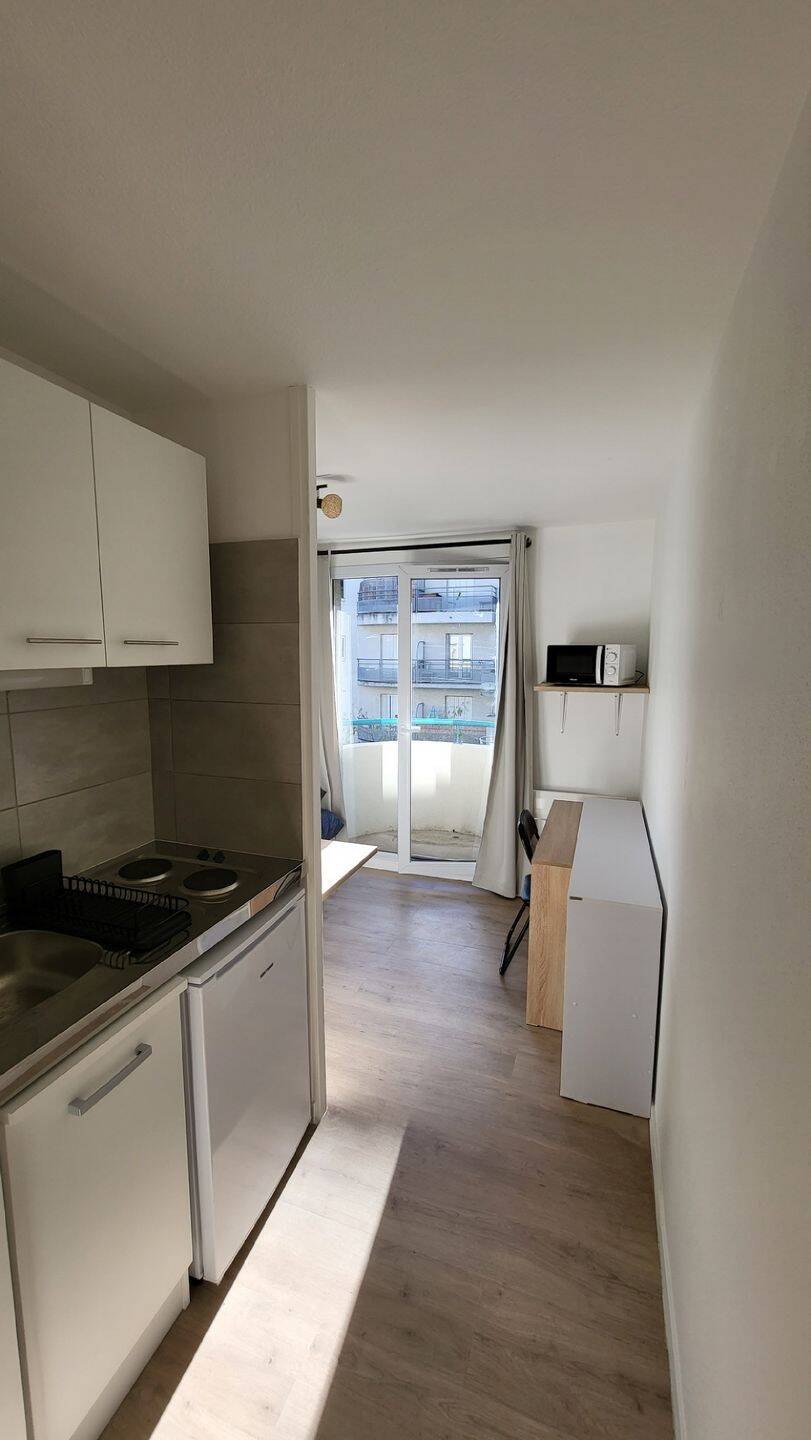 Appartement 1 pièce 15 m² · à Grenoble · 15 m² · 530 €/mois