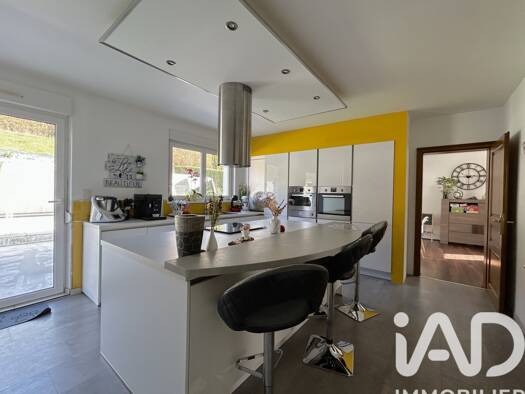 Maison de plain-pied à vendre 310 000 € 4 pièces 3 chambres 126 m² 979 m² de terrain Betting 57800