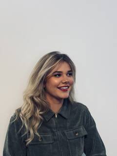 Nina Deroubaix DR House Immo logo