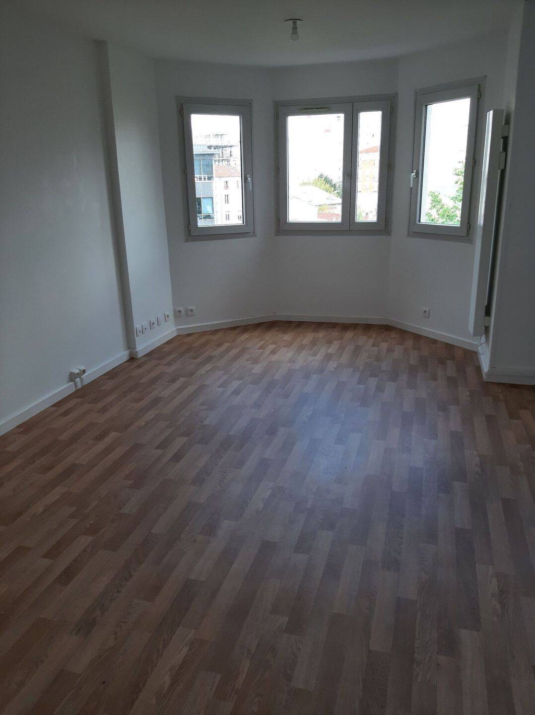 Appartement 1 pièce 30 m² · à Montrouge · 30,2 m² · 947 €