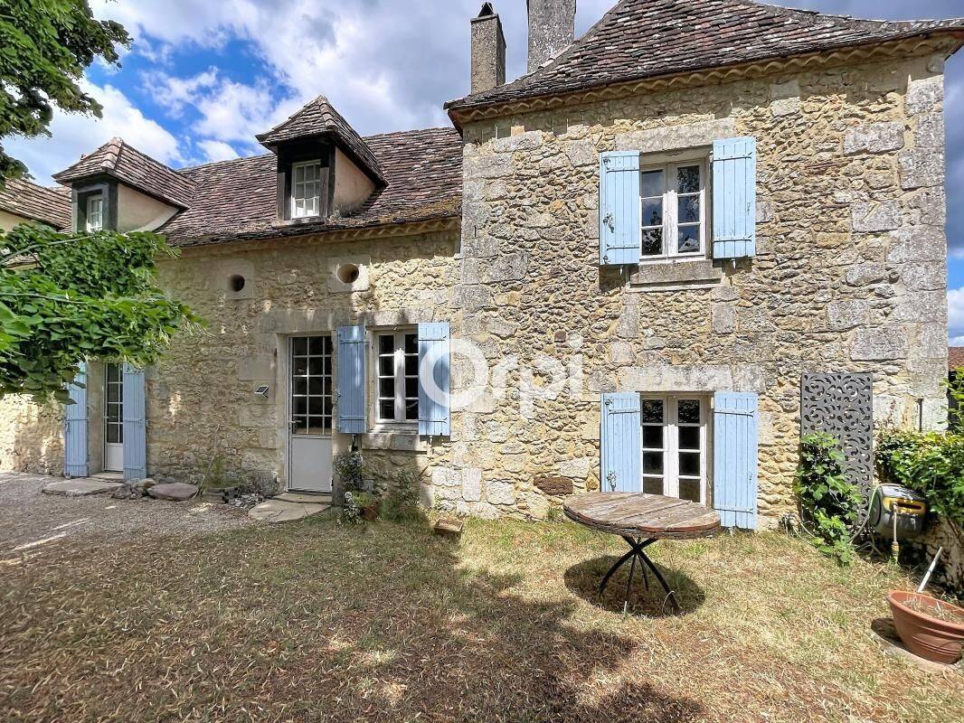 Maison 4 pièces 159 m² · à Queyssac · 159 m² · 290 000 €