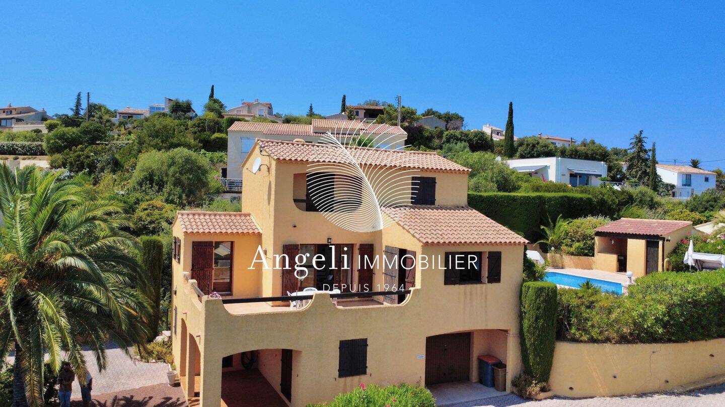 Maison 6 pièces 135 m² · à Fréjus · 135 m² · 950 000 €