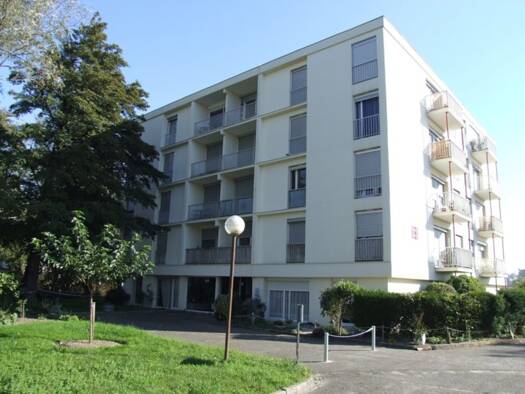 Appartement à louer 539 € 1 pièce 34,2 m² Étage 4/4 Avenue-Foch la Ganne Libourne 33500