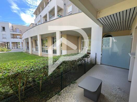 Appartement à vendre 99 000 € 1 pièce 32 m² RDC Centre-Corvée Vernouillet 28500