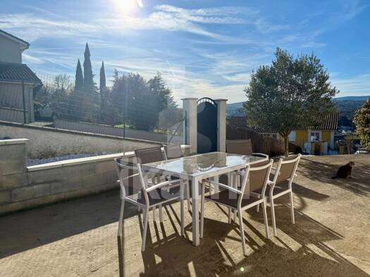 Maison à vendre 349 000 € 5 pièces 4 chambres 145 m² 806 m² de terrain La Roche-Les Flaches Rive-de-Gier 42800