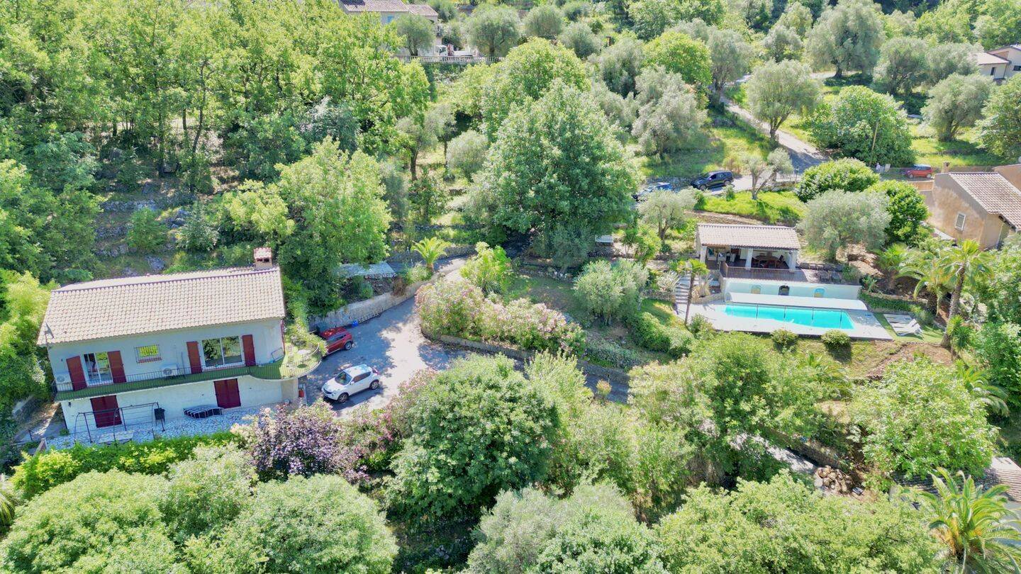 Maison 8 pièces 169 m² · à Tourrettes-sur-Loup · 168,9 m² · 940 000 €