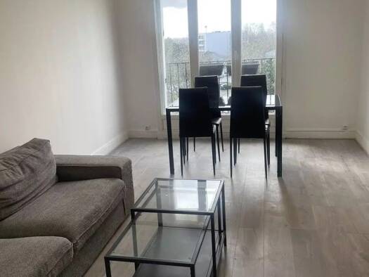 Appartement à louer 1 330 € 3 pièces 2 chambres 57 m² Étage 5/5 Les Coteaux Bry-sur-Marne 94360