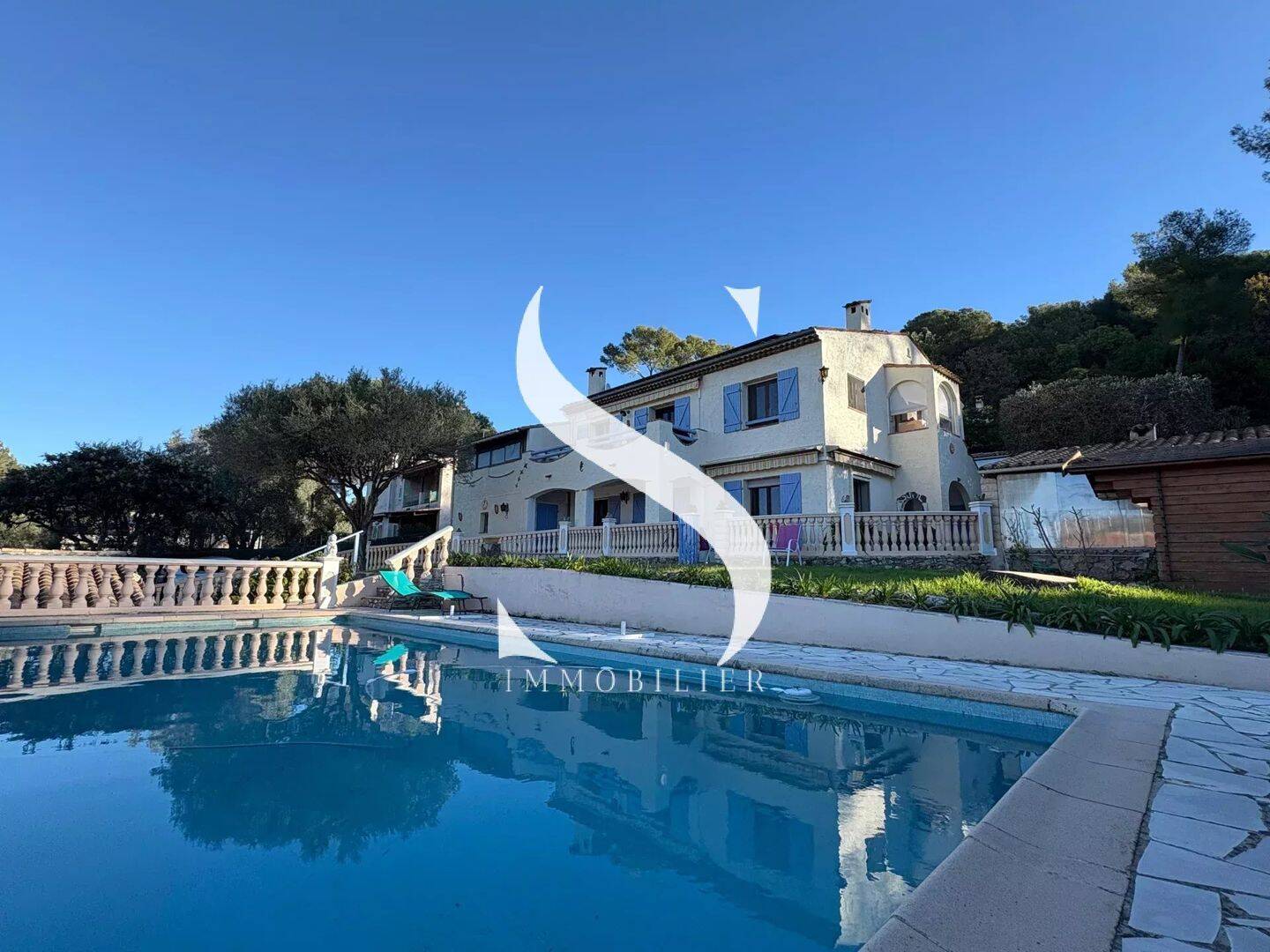 Maison 10 pièces 273 m² · à Vallauris · 273,1 m² · 945 000 €