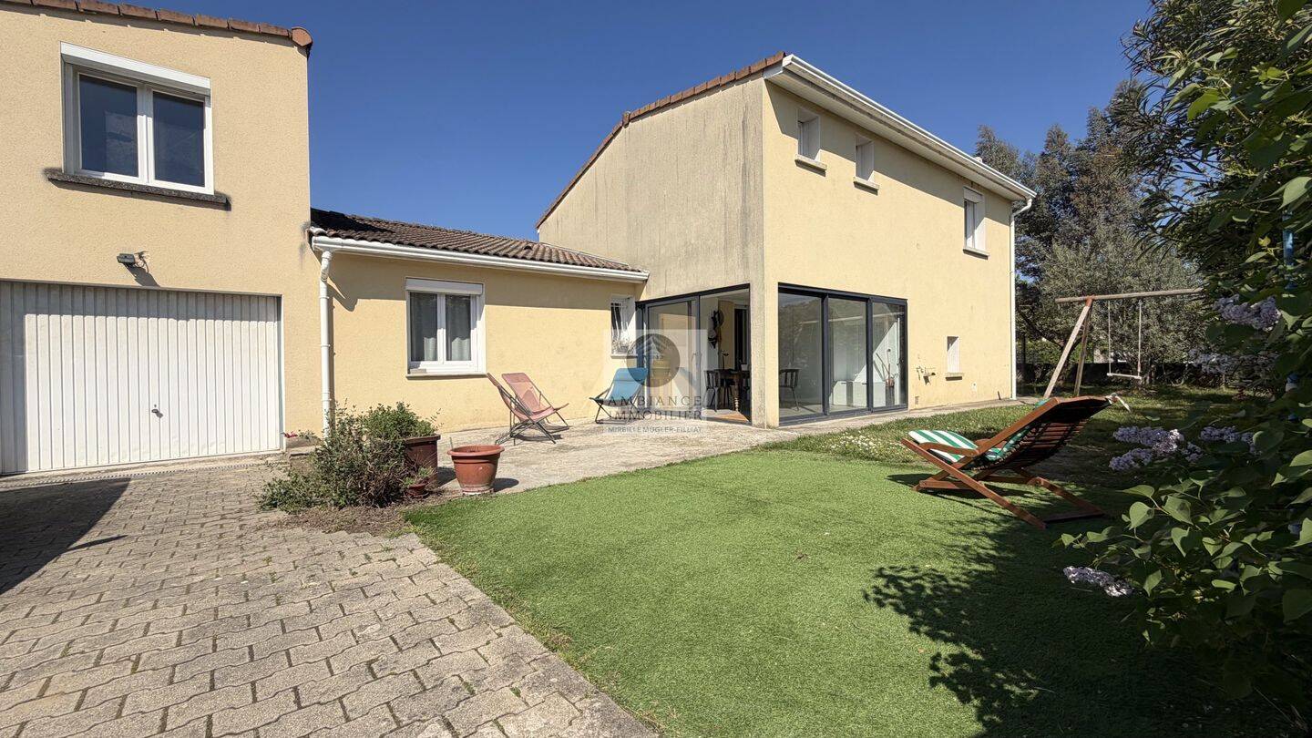Maison 7 pièces 140 m² · à Guilherand-Granges · 140 m² · 400 000 €