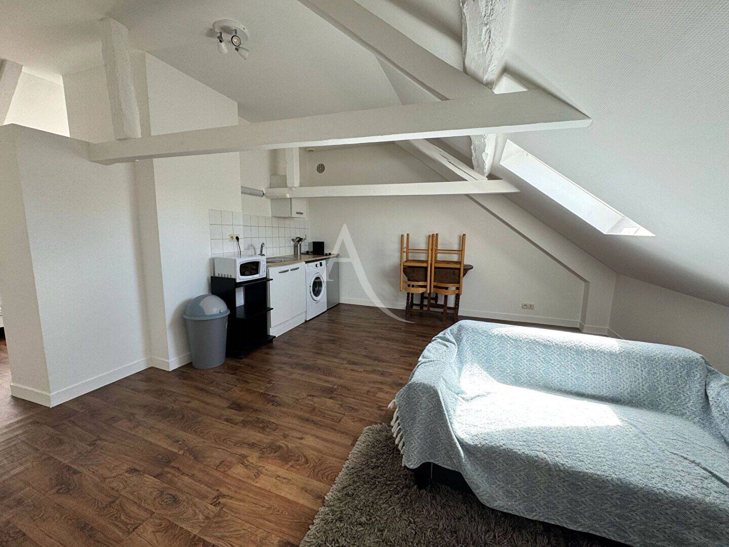Appartement 1 pièce 37 m² · à Laval · 37 m² · 475 €/mois