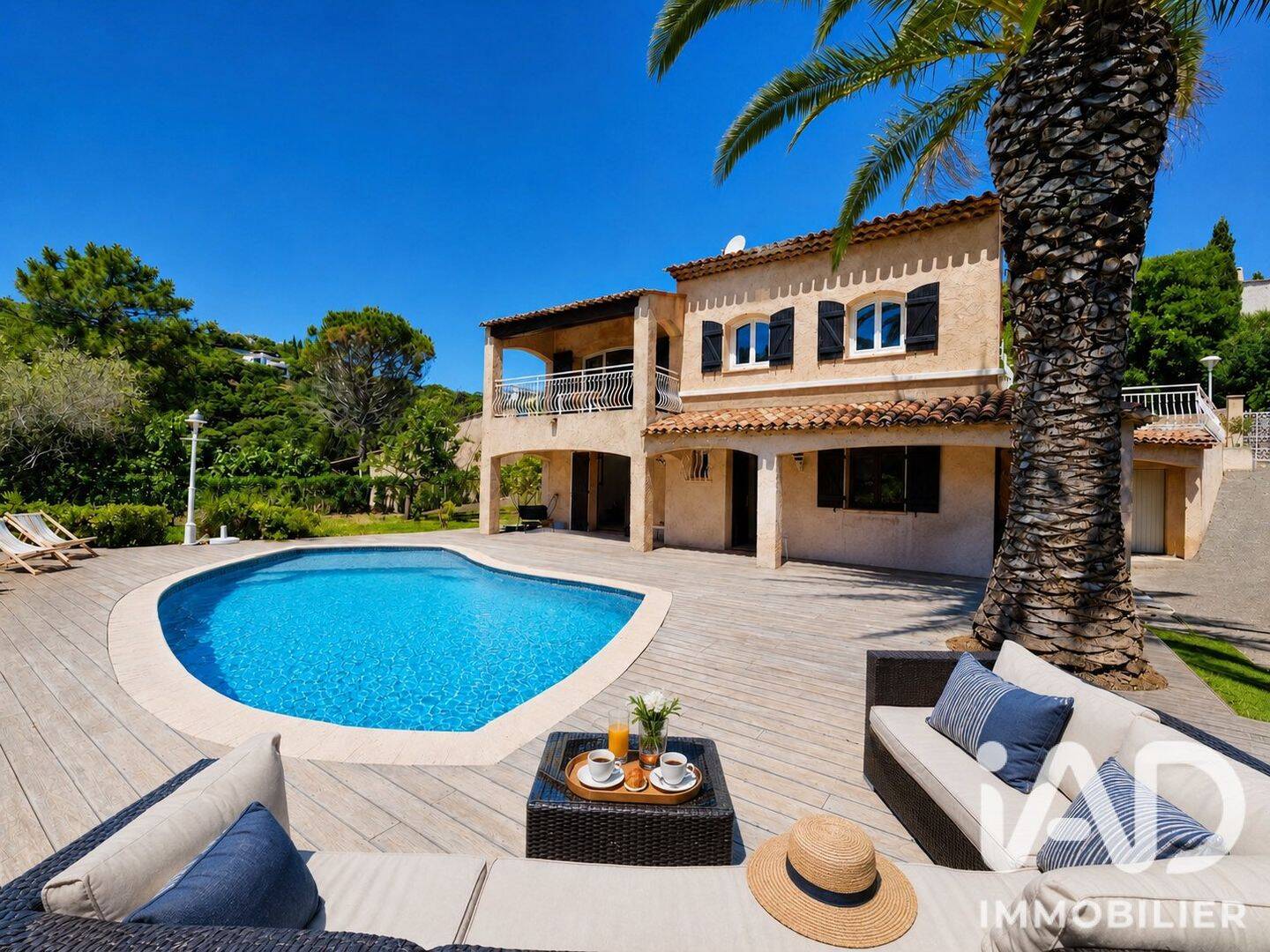 Maison 6 pièces 150 m² · à Mandelieu-la-Napoule · 149,9 m² · 760 000 €