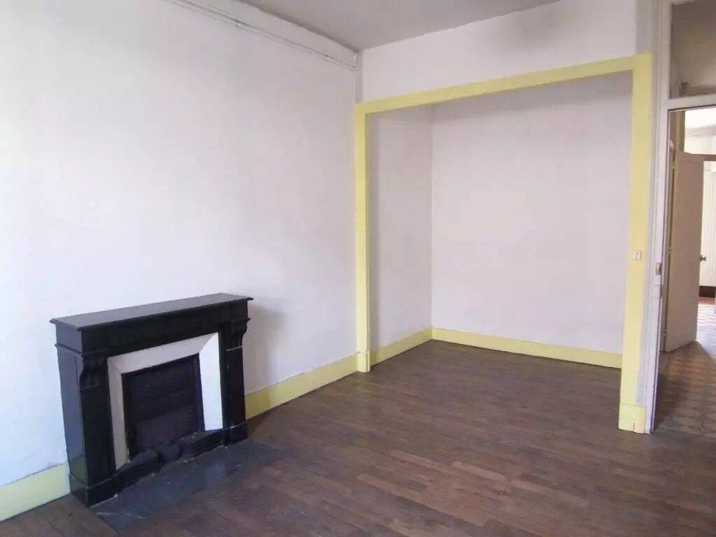 Appartement 1 pièce 42 m² · à Grenoble · 41,6 m² · 484 €