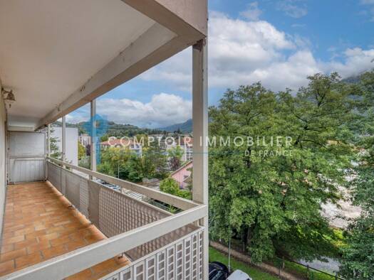 Appartement à vendre 140 000 € 4 pièces 3 chambres 79,2 m² Étage 3/4 Vizille 38220