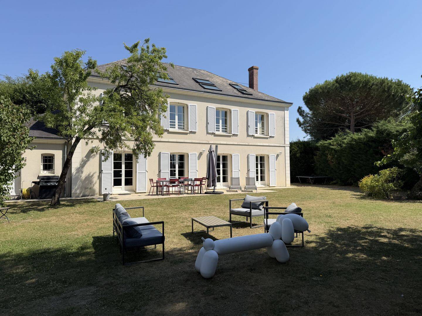 Maison 10 pièces 350 m² · à Orléans · 350 m² · 930 000 €