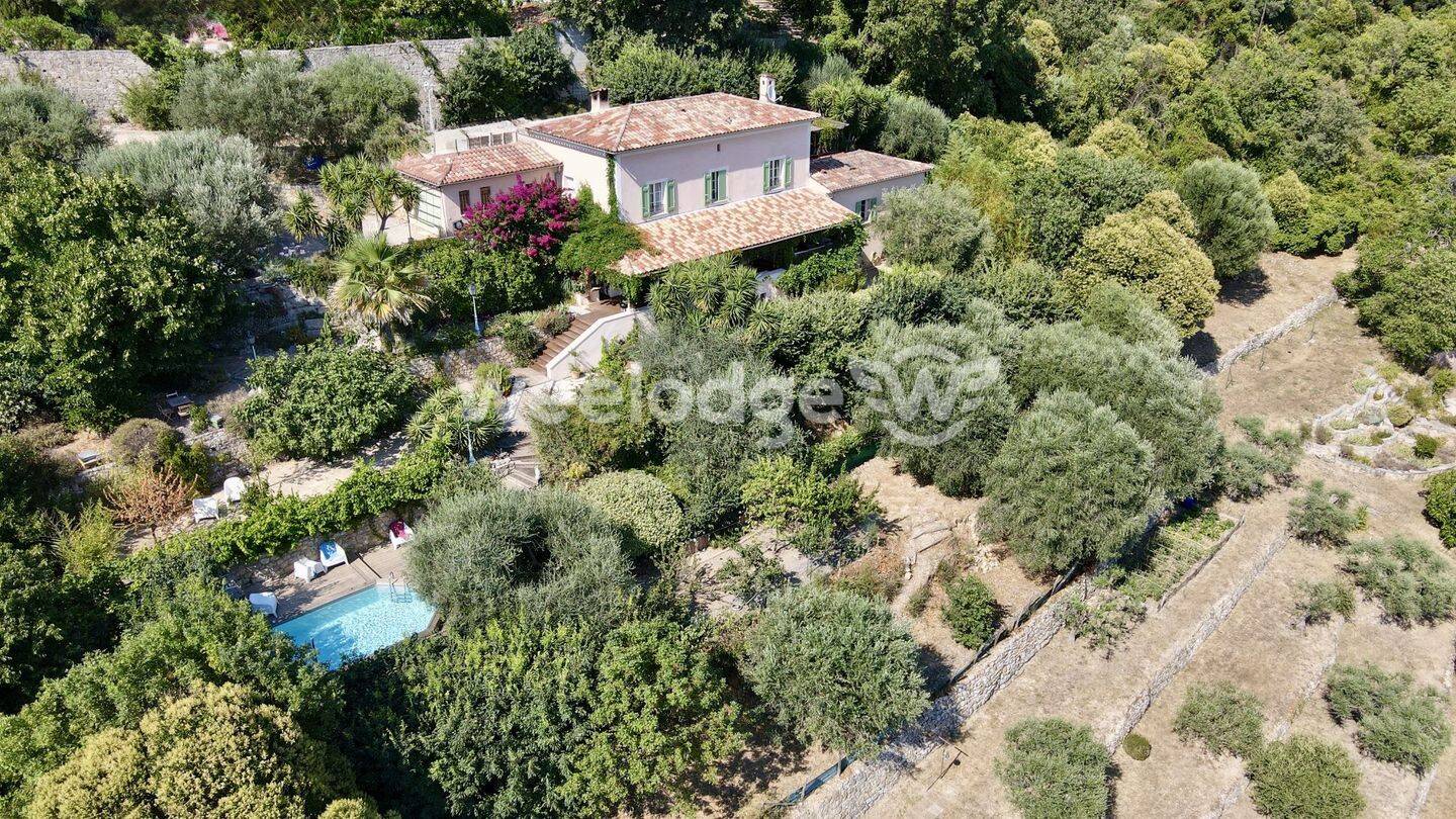 Maison 8 pièces 214 m² · à Montauroux · 214 m² · 850 000 €