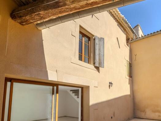 Maison à vendre 310 000 € 5 pièces 3 chambres 110 m² 80 m² de terrain Grillon 84600