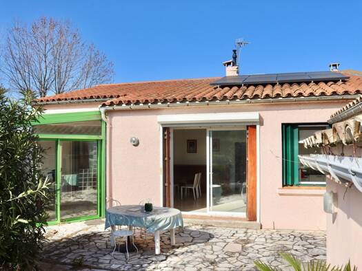 Maison de plain-pied à vendre 183 000 € 5 pièces 3 chambres 94 m² 411 m² de terrain Villegailhenc 11600