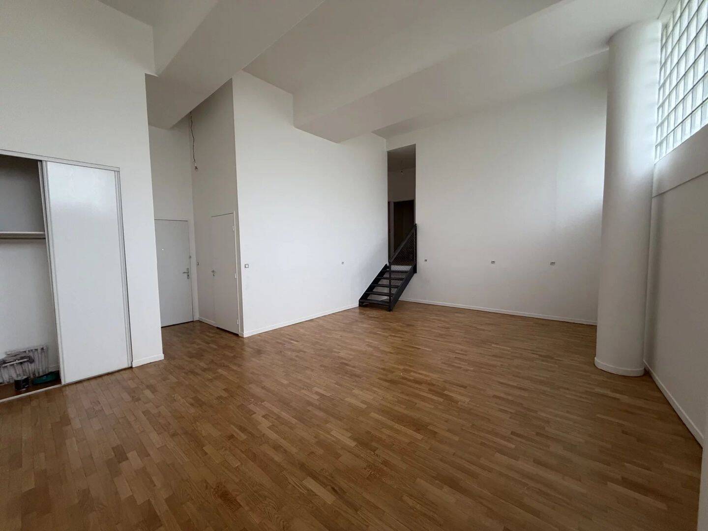Appartement 4 pièces 112 m² · à Paris 17ème Arrondissement · 112 m² · 4 200 €/mois