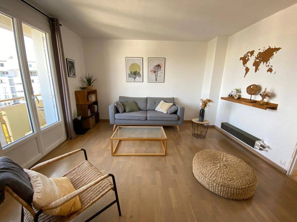 Appartement 4 pièces 90 m² · à Saint-Nazaire · 90 m² · 1 040 €