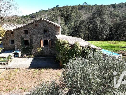 Mas à vendre 285 000 € 4 pièces 2 chambres 91 m² 25 000 m² de terrain Robiac-Rochessadoule 30160