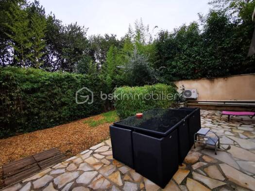 Appartement à louer 1 390 € 3 pièces 2 chambres 82 m² RDC/1 Brets-Barjaquets-Coussoul-Fouitades-Cabe Rognac 13340