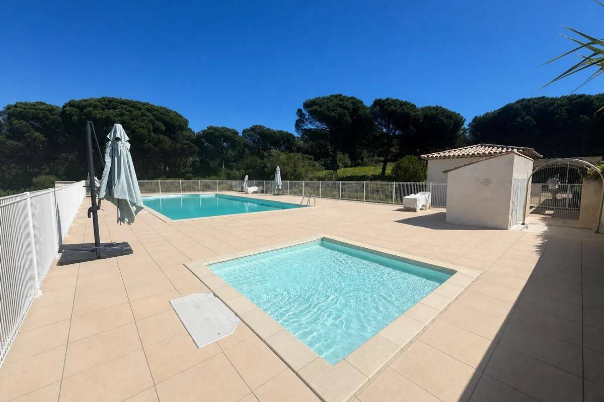Maison 4 pièces 82 m² · à Roquebrune-sur-Argens · 82 m² · 613 000 €