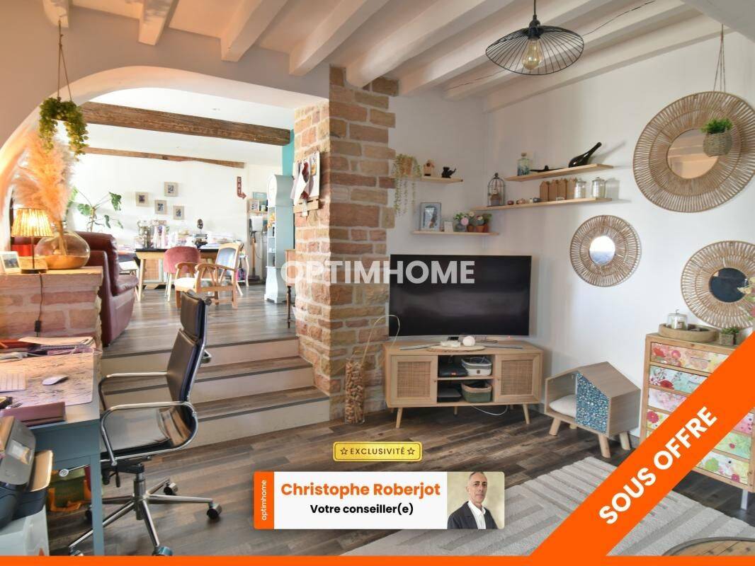 Maison 8 pièces 177 m² · à Lux · 177 m² · 244 000 €