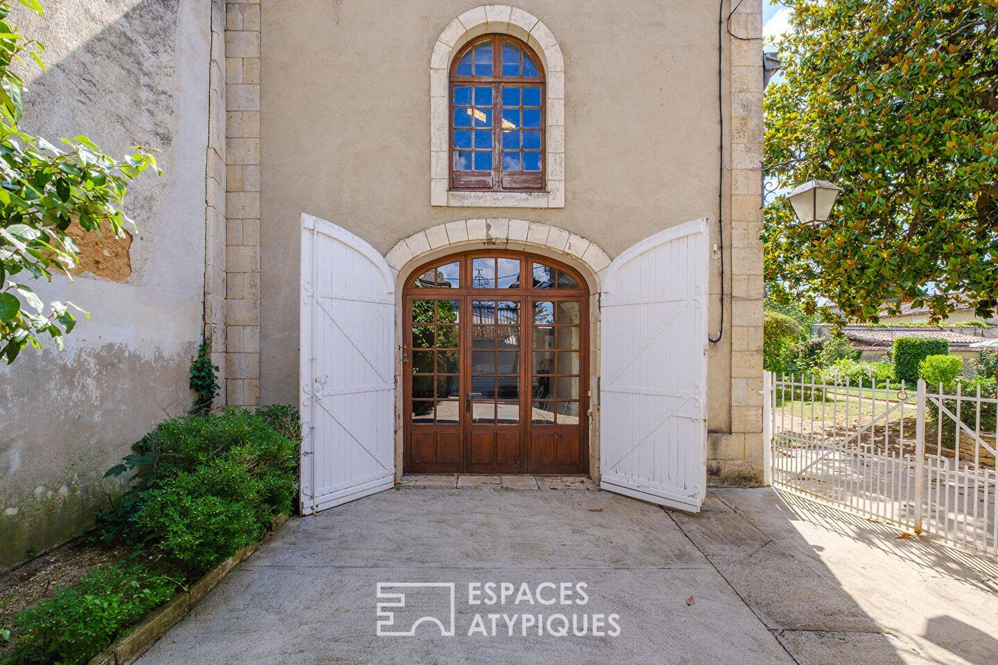 Maison 9 pièces 242 m² · à Gençay · 242 m² · 289 900 €
