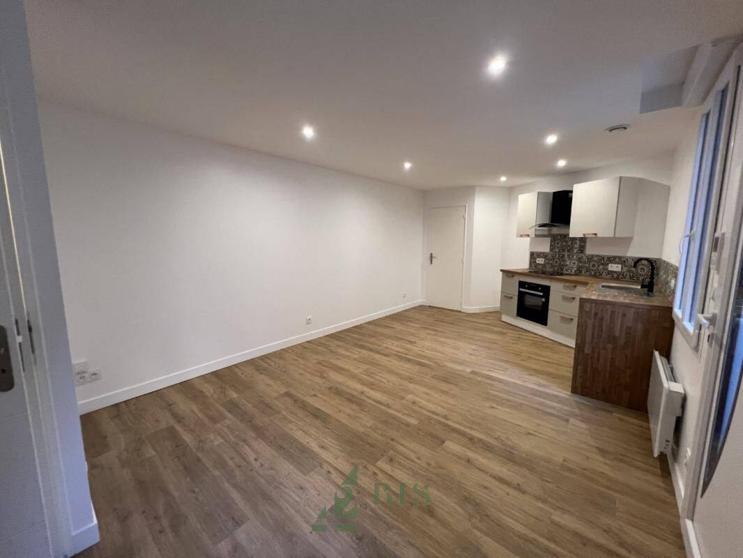 Appartement 2 pièces 33 m² · à Roanne · 33 m² · 450 €/mois