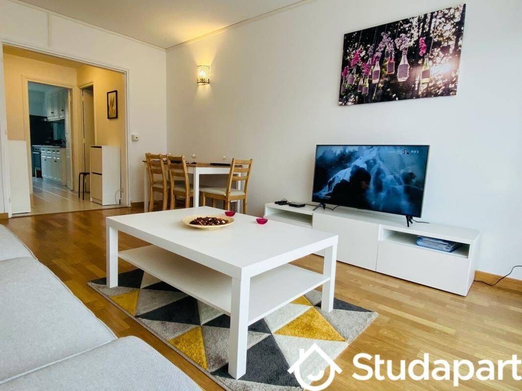 1 pièce 12 m² · à Évry-Courcouronnes · 12 m² · 495 €/mois