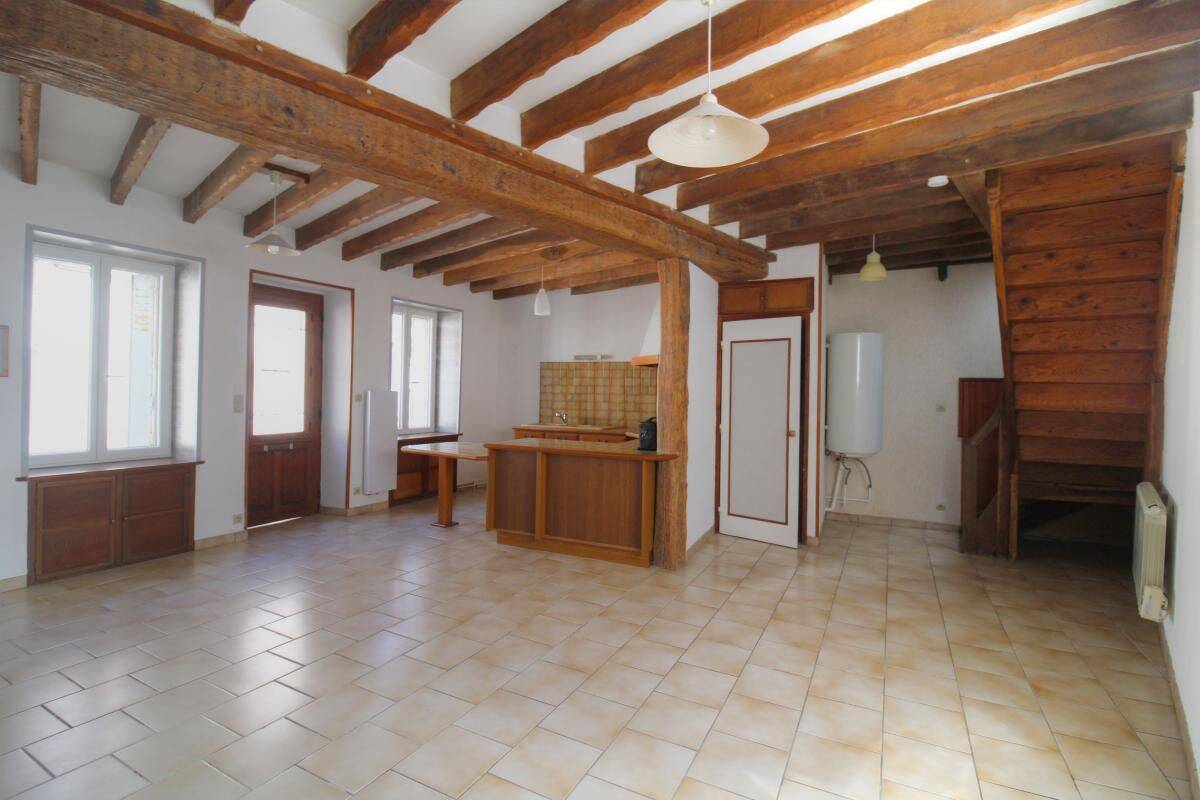 Maison 4 pièces 74 m² · à Châtillon-Coligny · 74 m² · 58 000 €