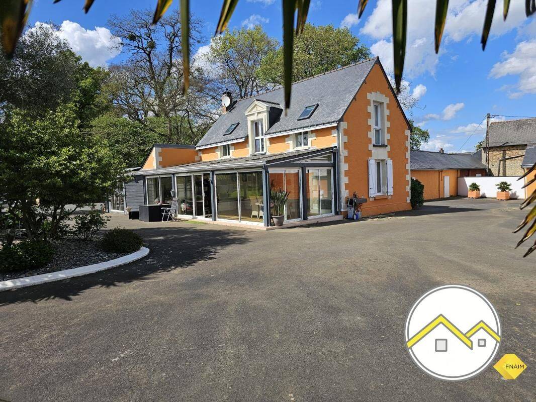 Maison 8 pièces 220 m² · à Châteaubriant · 220 m² · 472 500 €