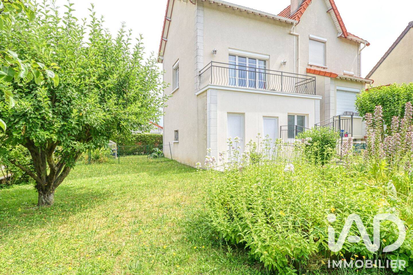 Maison 4 pièces 104 m² · à Saint-Prix · 104 m² · 399 000 €