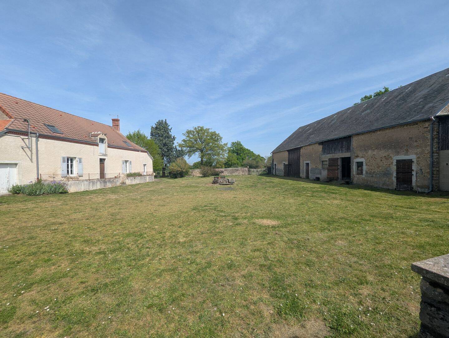 Maison 3 pièces 95 m² · à Neuvy-Saint-Sépulchre · 95 m² · 91 375 €