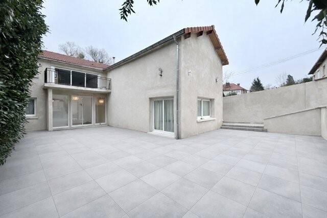 Maison 7 pièces 214 m² · à Breuillet · 214 m² · 565 000 €