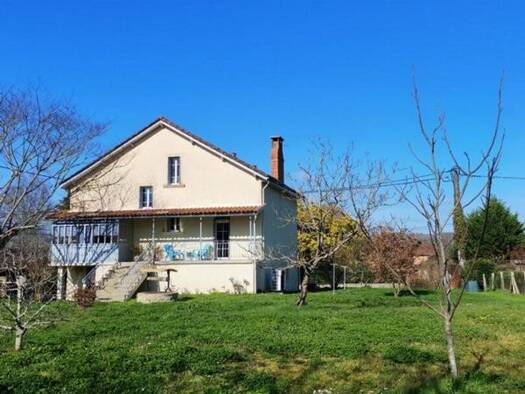 Maison à vendre 267 500 € 7 pièces 4 chambres 147 m² 1 216 m² de terrain Le Buisson-de-Cadouin 24480