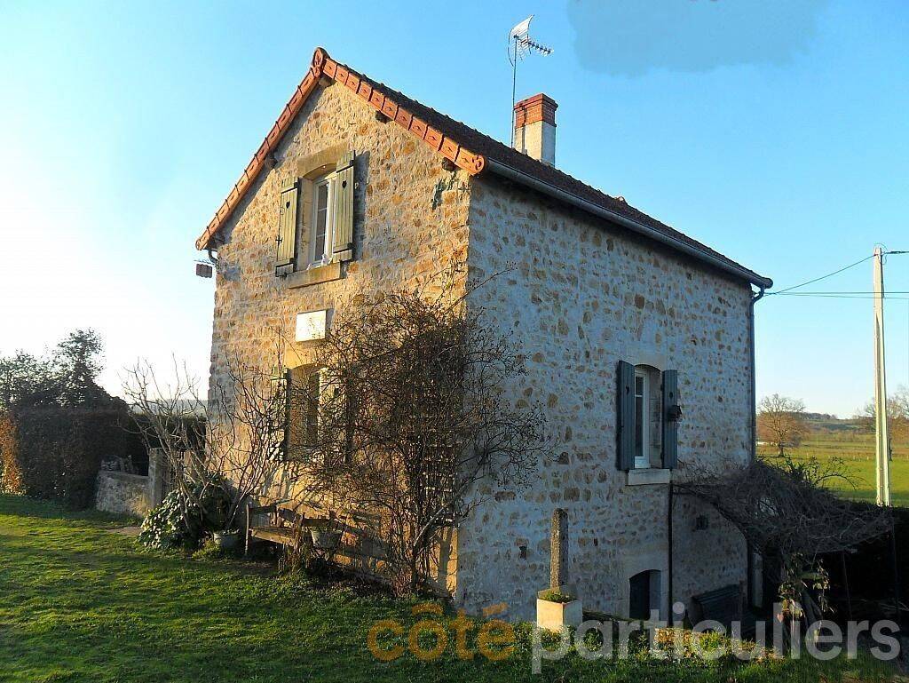 Maison 3 pièces 67 m² · à Saint-Pierre-les-Étieux · 67 m² · 94 990 €
