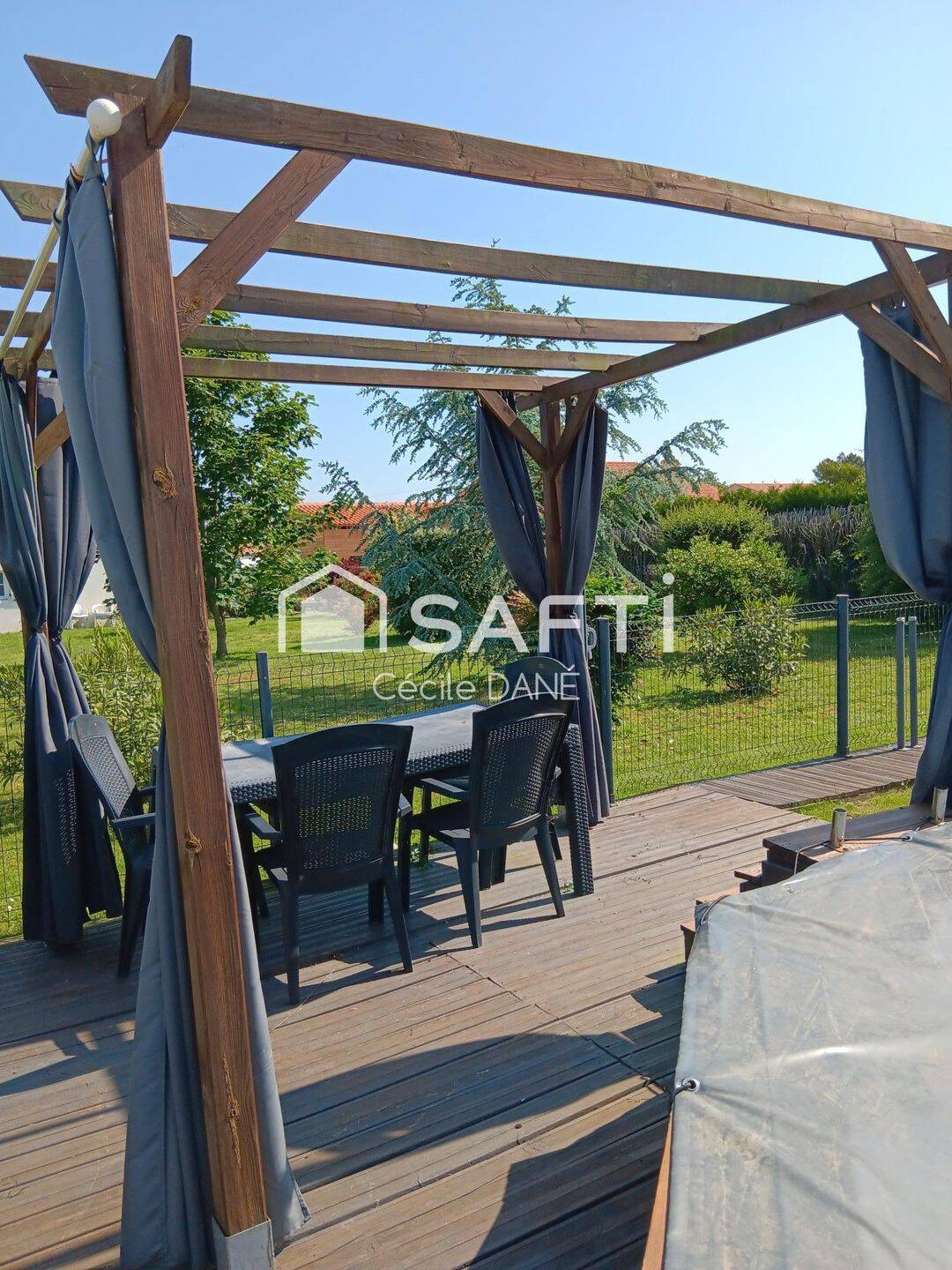 Maison 7 pièces 167 m² · à Sainte-Foy · 167 m² · 379 000 €