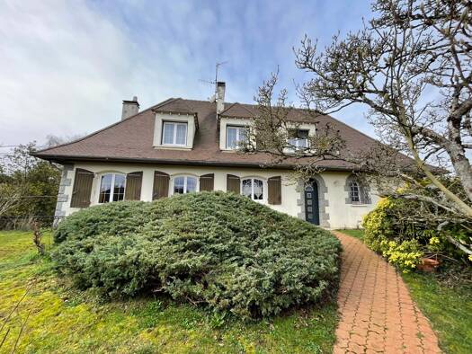 Maison à vendre 340 000 € 7 pièces 4 chambres 220 m² 2 450 m² de terrain Arçonnay 72610