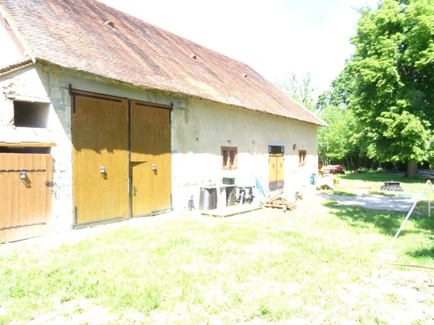 Maison 4 pièces 122 m² · à Montaigu-le-Blin · 122 m² · 240 000 €