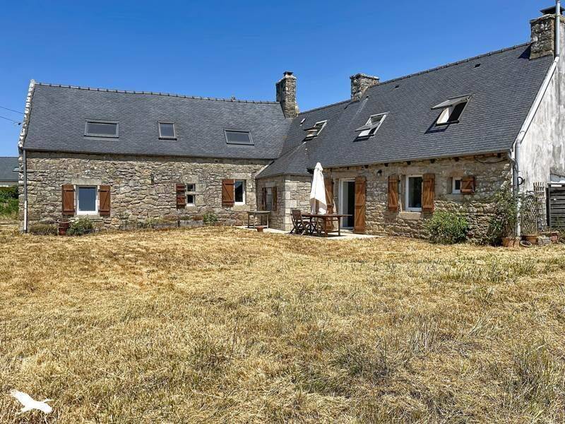 Maison 7 pièces 126 m² · à Trélévern · 126 m² · 369 600 €