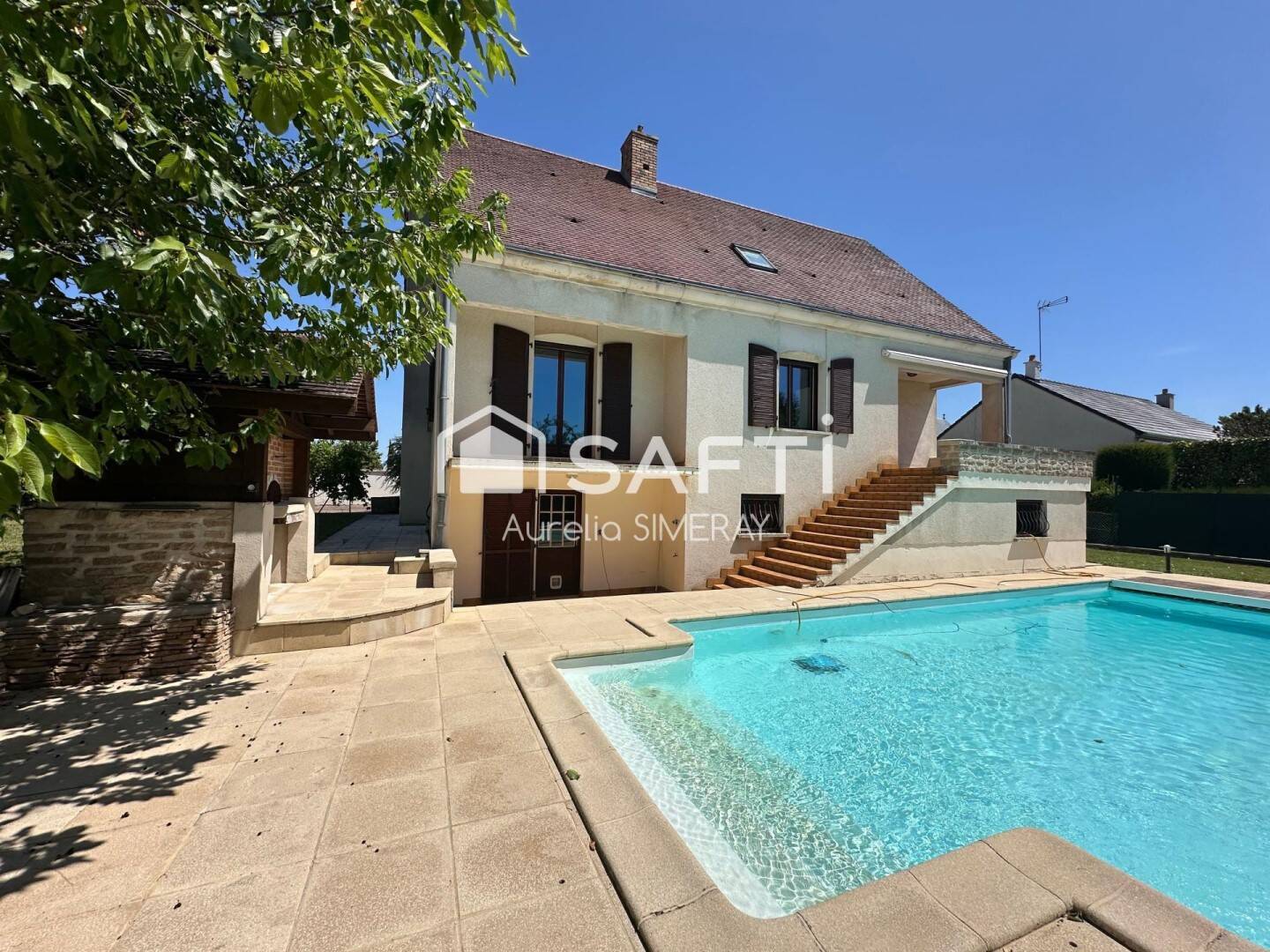 Maison 6 pièces 180 m² · à Ruffey-lès-Echirey · 180 m² · 495 000 €