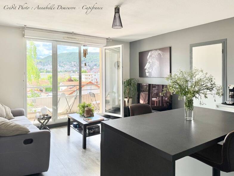 Appartement à vendre 134 000 € 2 pièces 1 chambre 48 m² Sous le toit, Étage 4/4 Champfleuri Clermont-Ferrand 63100
