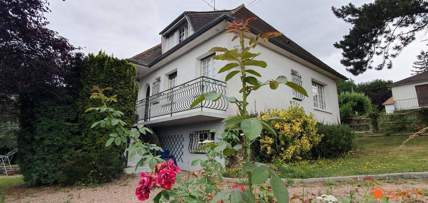Maison 8 pièces 122 m² · à Lisieux · 122 m² · 249 900 €