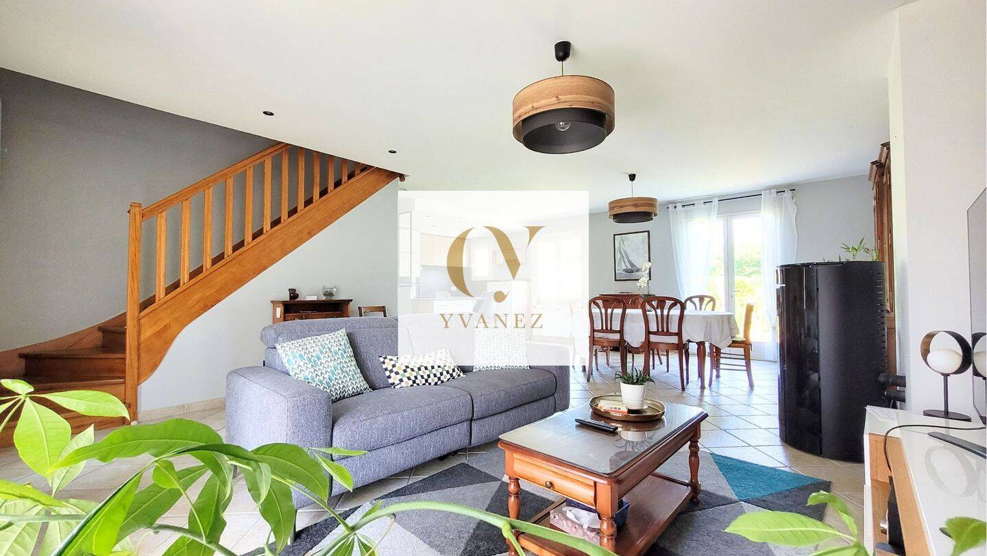 Maison 7 pièces 125 m² · à Châteaugiron · 125 m² · 298 850 €