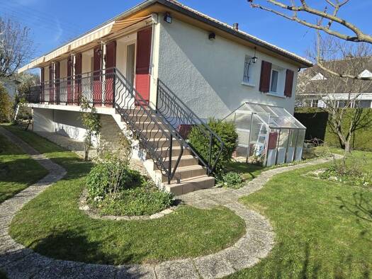 Pavillon à vendre 129 000 € 5 pièces 4 chambres 104 m² 512 m² de terrain Brienne-le-Château 10500