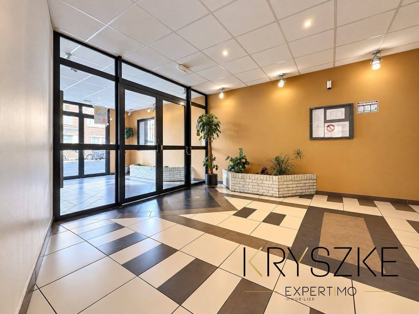 Appartement 3 pièces 87 m² · à Lens · 86,9 m² · 135 000 €
