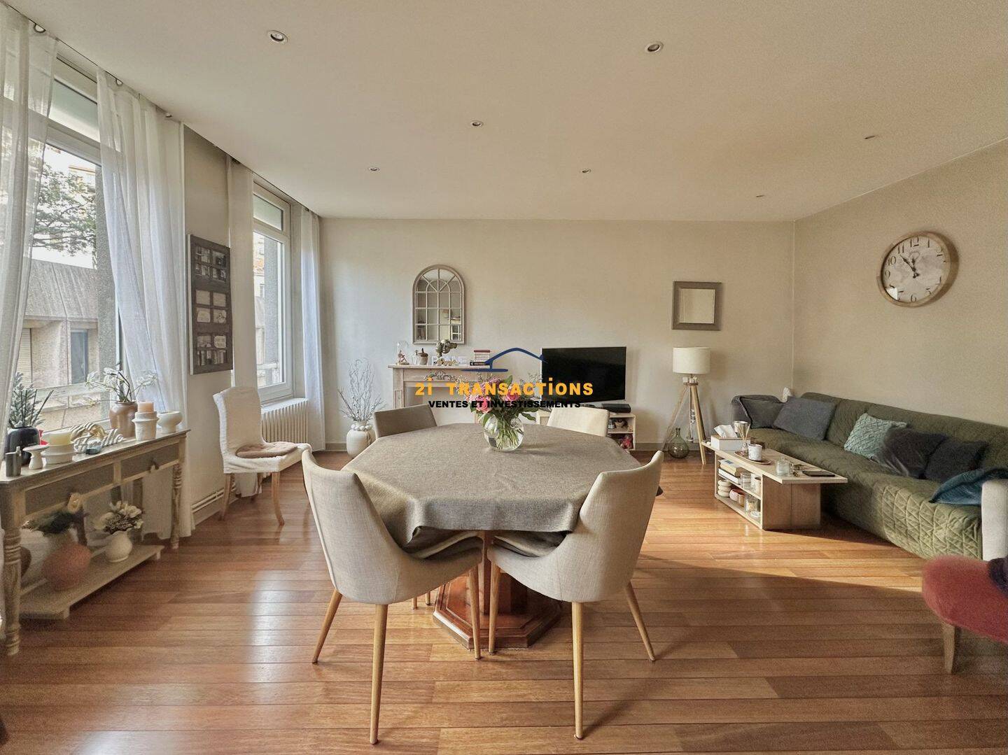 Appartement 3 pièces 94 m² · à Saint-Étienne · 94,4 m² · 900 €/mois